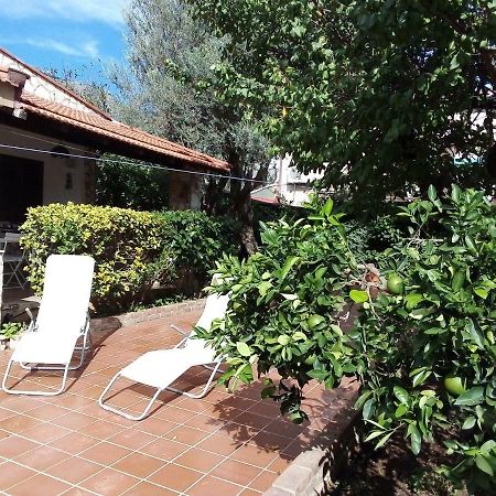 فيلا Il Giardino Di Hyccara كاريني المظهر الخارجي الصورة